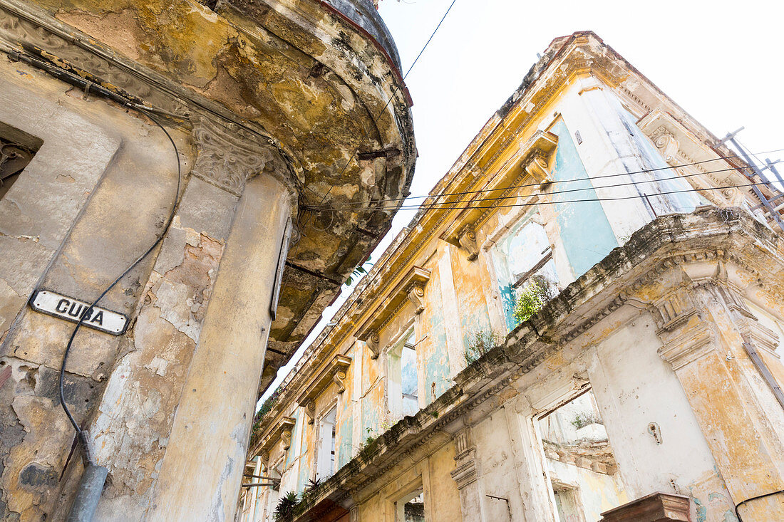 Decay and decline of one of the most beautiful cities in the world, dilapidated buildings in the center, old town, Habana Vieja, family travel to Cuba, holiday, time-out, adventure, Havana, Cuba, Caribbean island