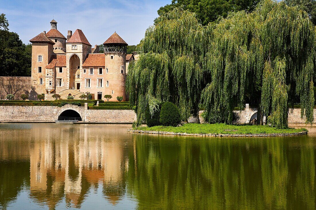 Schloss von Sercy, Departement Saone-et-Loire, Region Burgund, Gebiet Maconnais, Frankreich, Europa