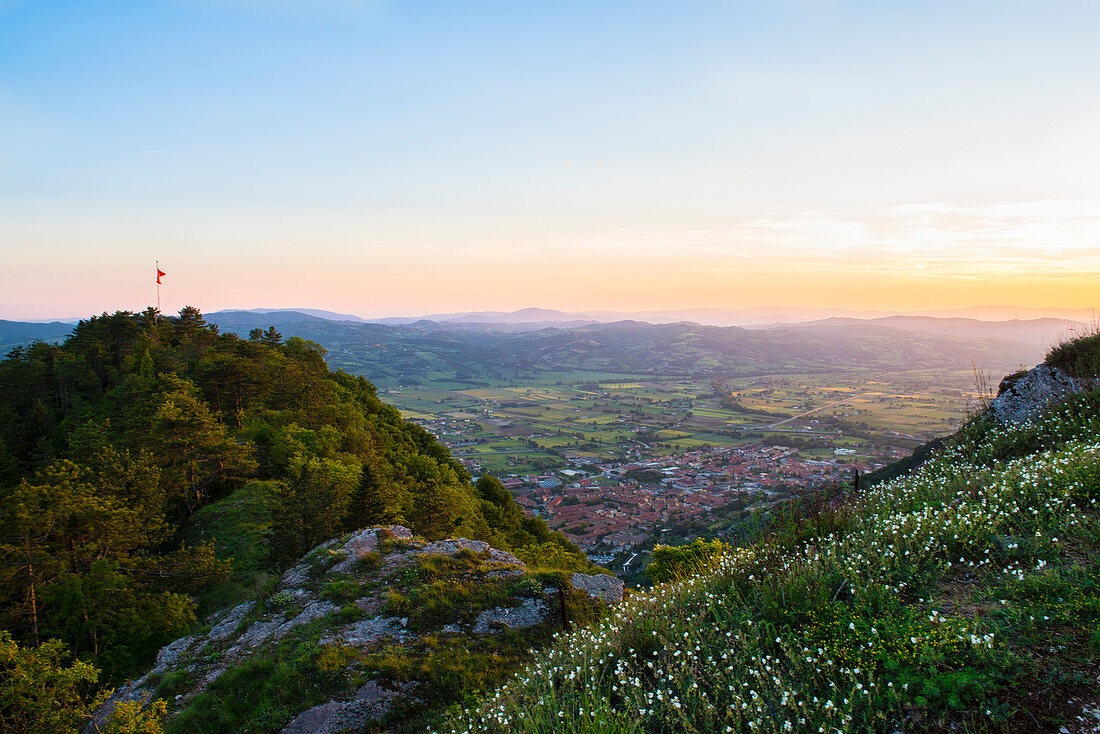 Sunset in spring, Gubbio, Umbria, Italy, Europe