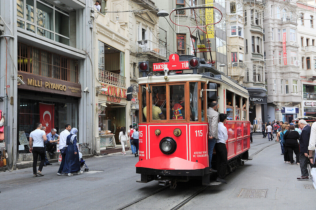 Historic Tram, Istiklal Caddesi, Main Shopping Street, Beyoglu District, Istanbul, Turkey, Europe