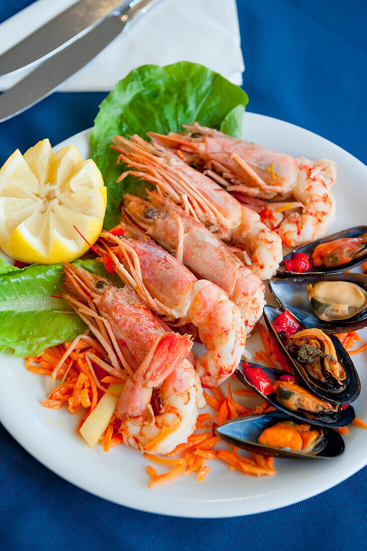 Seafood platter with king prawns and mussels, hotel buffet, Agia Galini, Crete, Greece, Europe