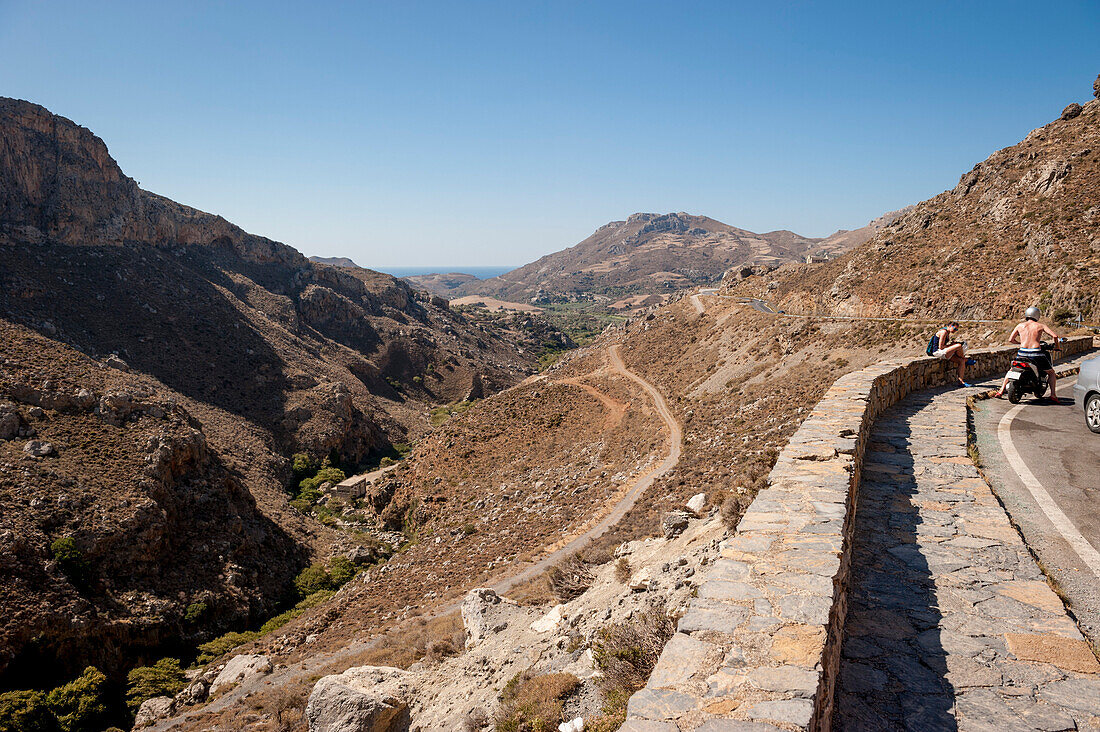 Straße, Kourtaliotiko Canyon, Kreta, Griechenland, Europa