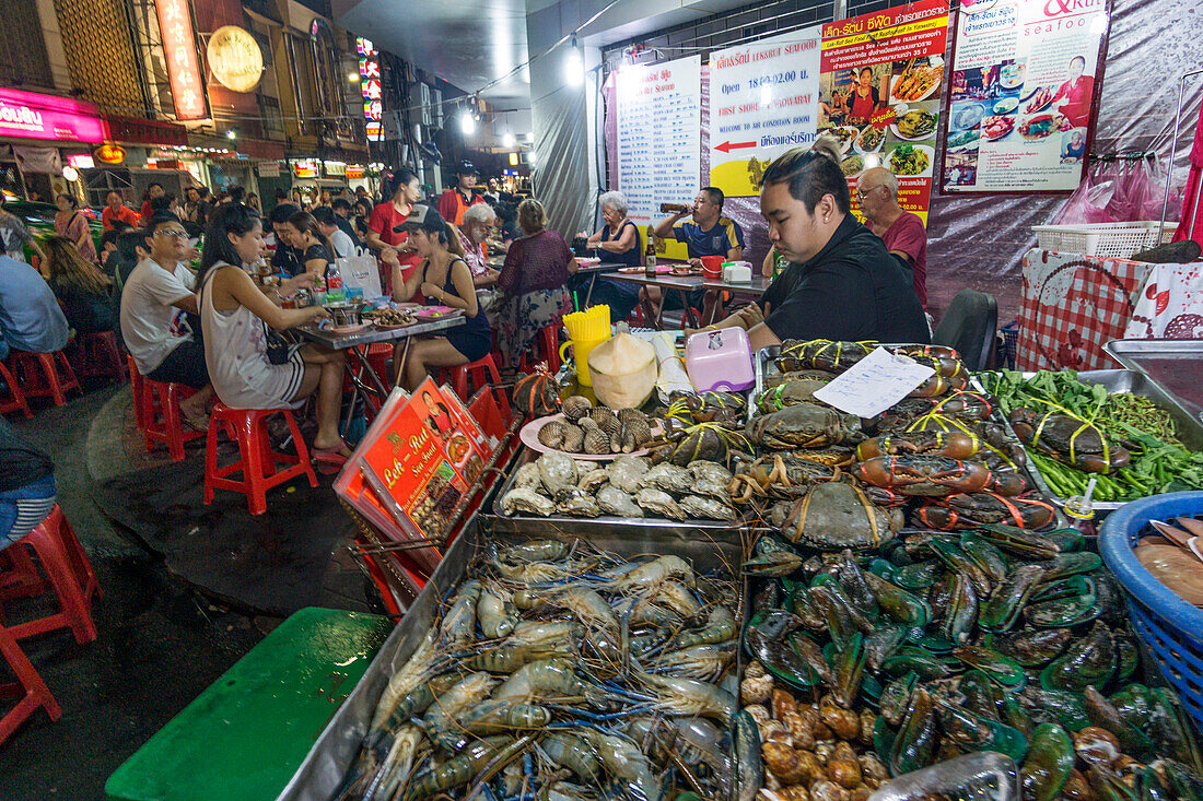 Chinatown, night market, Sea Food Restaurant, street food, Bangkok, Thailand