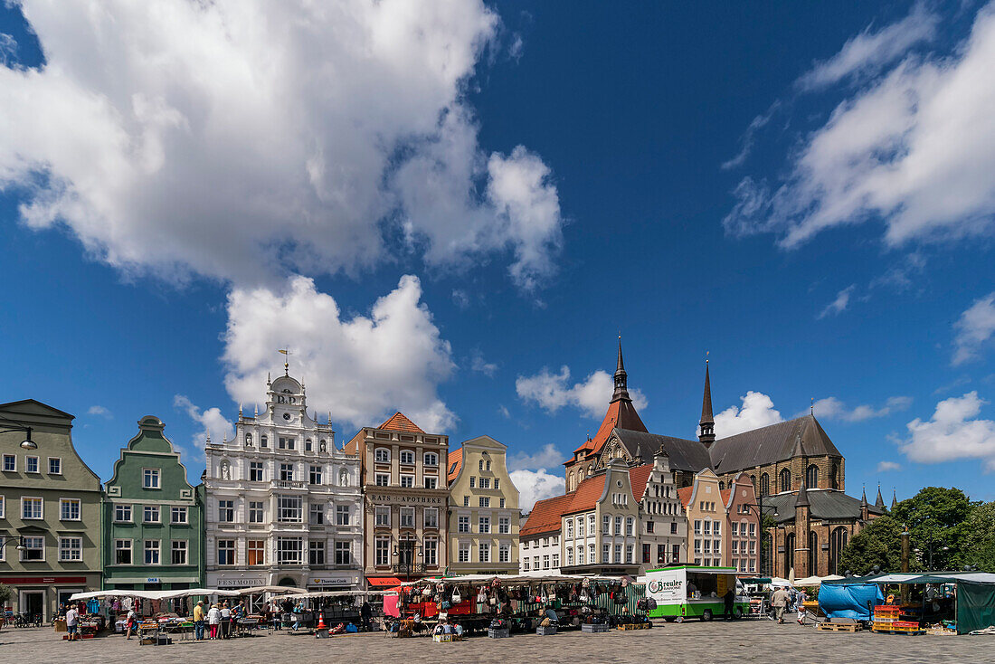 new market, street market,   St Marys church , Marienkirche, Rostock , Mecklenburg-Vorpommern, East Germany