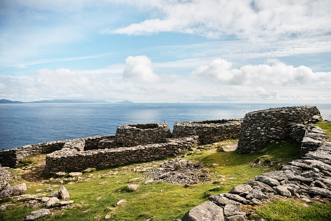 Beehive FortsDingle Peninsula, Slea Head Drive, County Kerry, Ireland, Wild Atlantic Way, Europe