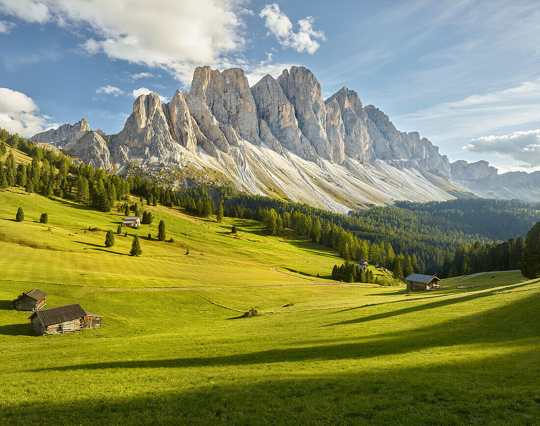 Geisler Group of the GAMP nalm, South Tyrol, Italy