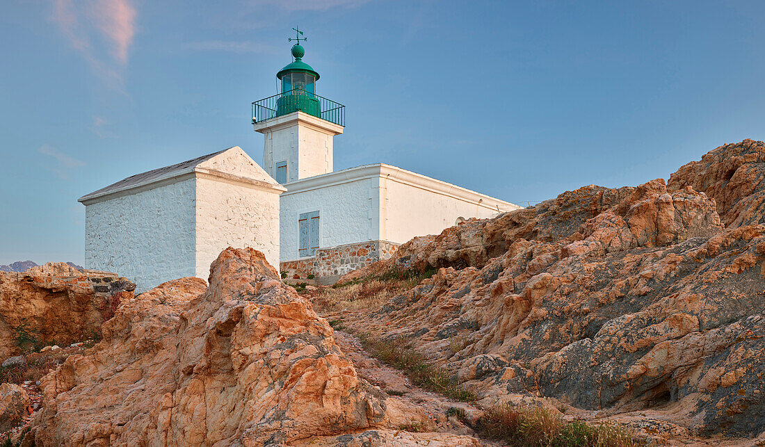 Leuchtturm bei L'Ile Rousse, Korsika, Frankreich