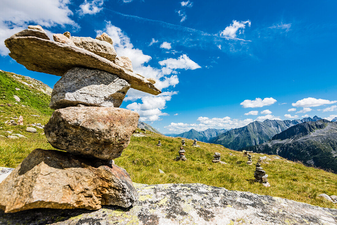 Steinmännchen in den Zillertaler Alpen, Ginzling, Zillertal, Tirol, Österreich