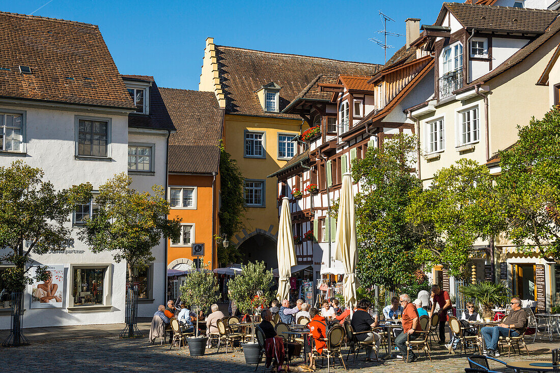 Square in Old Town with restaurants, Meersburg, Lake Constance, Baden-Württemberg, Germany