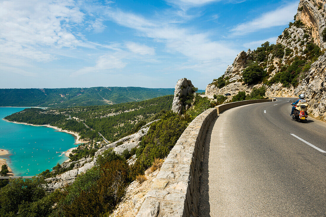 Panoramastraße, Lac de Sainte-Croix, Verdonschlucht, Gorges du Verdon, auch Grand Canyon du Verdon, Departement Alpes-de-Haute-Provence, Region Provence-Alpes-Côte d'Azur, Frankreich