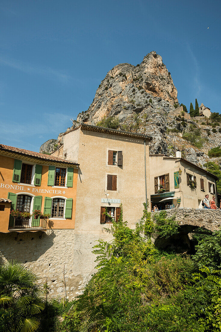 Moustiers St. Marie, Provence, Provence-Alpes-Côte d'Azur, Südfrankreich, Frankreich