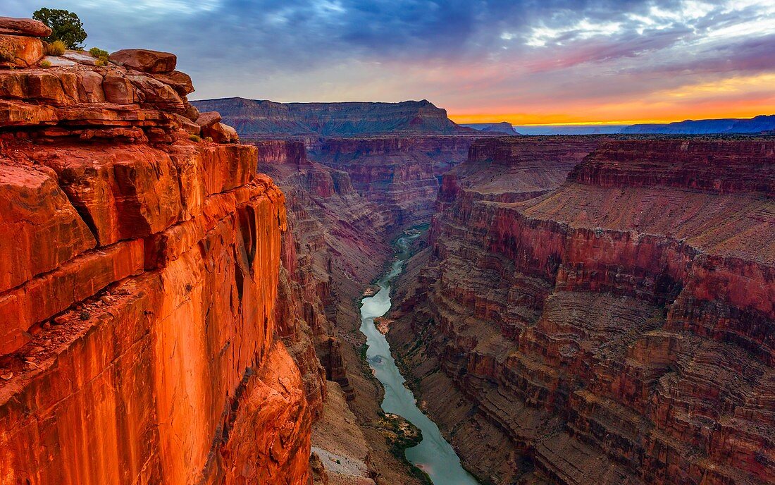 Toroweap Overlook at dawn, Grand Canyon National Park Arizona, USA. It's 3000 feet above the Colorado River, straight drop down from the top.