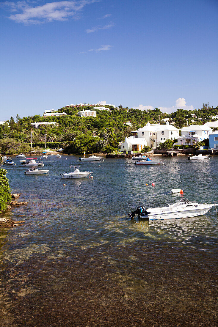 BERMUDA. Hamilton Parish. A view of boats in the Hamilton Harbour.