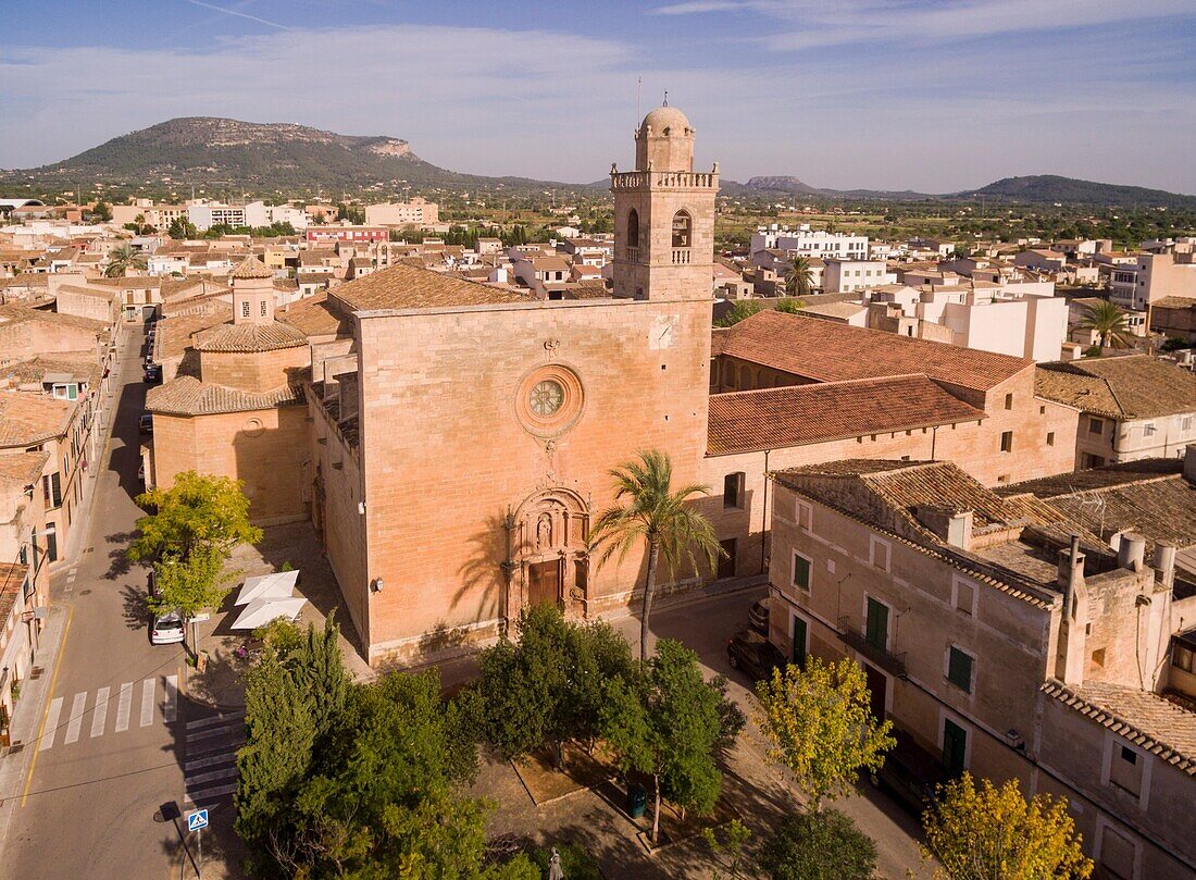 Kirche und Kreuzgang von Sant Bonaventura, Llucmajor, Mallorca, Balearen, Spanien, Europa