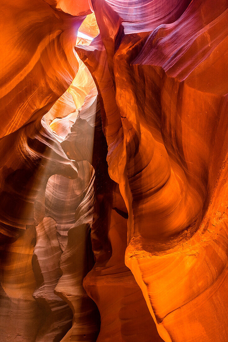 Upper Antelope Canyon, Page, Arizona, USA. Light beam