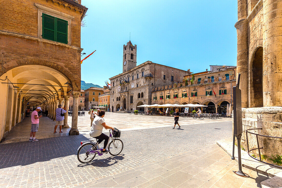 Piazza del Popolo, Ascoli Piceno district, Marches, Italy
