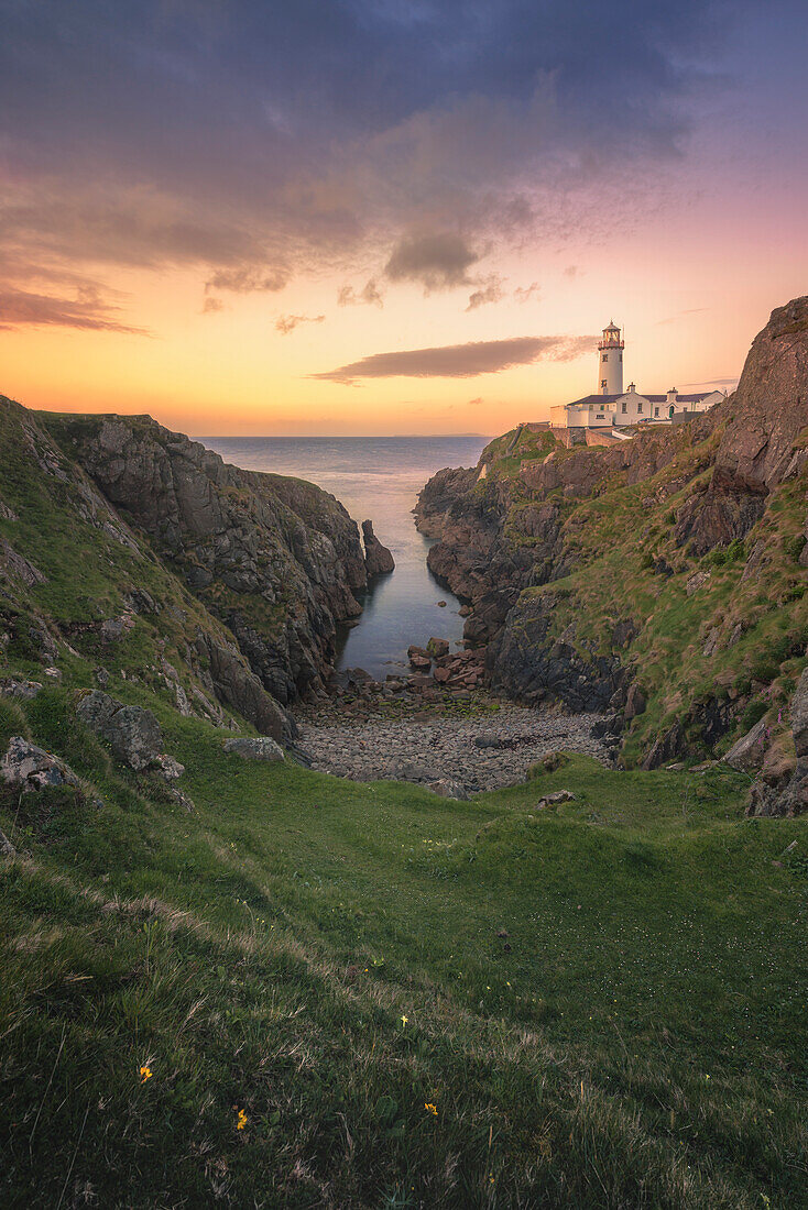 Fanad Head (Fánaid) lighthouse, County Donegal, Ulster region, Ireland, Europe, Sunrise at Fanad Head Lighthouse