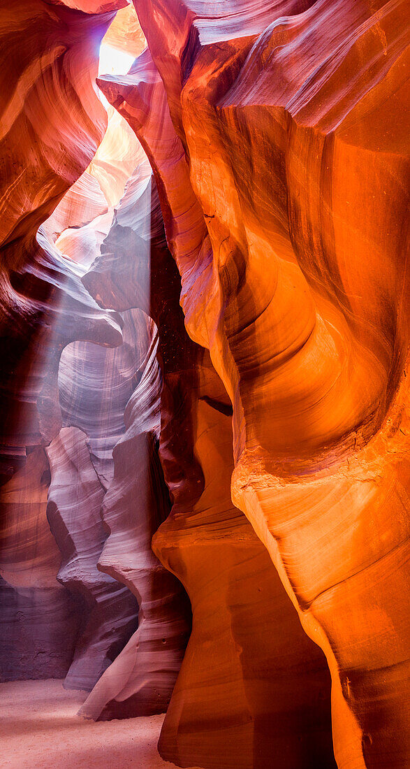 Upper Antelope Canyon, Page, Arizona, USA