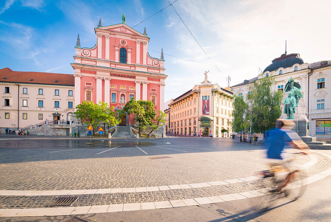 The Preseren Square and the Franciscan Annunciation Church, Old town of Ljubljiana, Osrednjeslovenska, Slovenia
