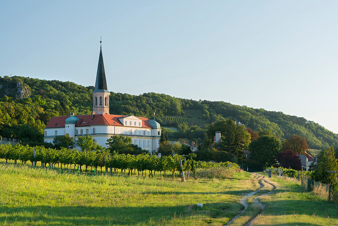 Stift in Gumpoldskirchen, Thermenregion, Niederösterreich, Österreich