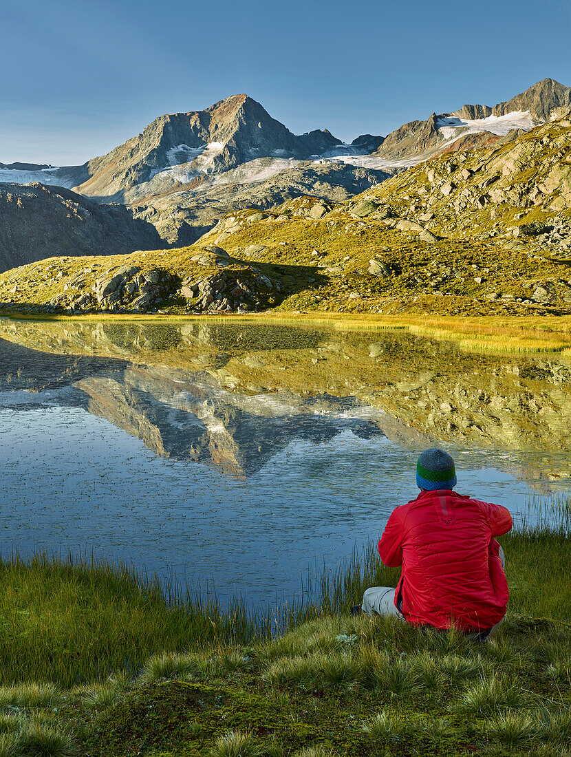 Wanderer, Mutterberger, Schaufelspitze, Stubaier Alpen, Tirol, Österreich