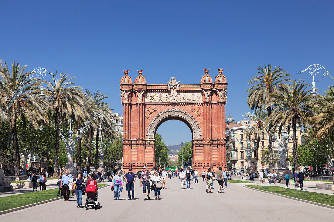 Arc de Triomf, by architect Josep Vilaseca i Casanovas, Barcelona, Catalonia, Spain, Europe