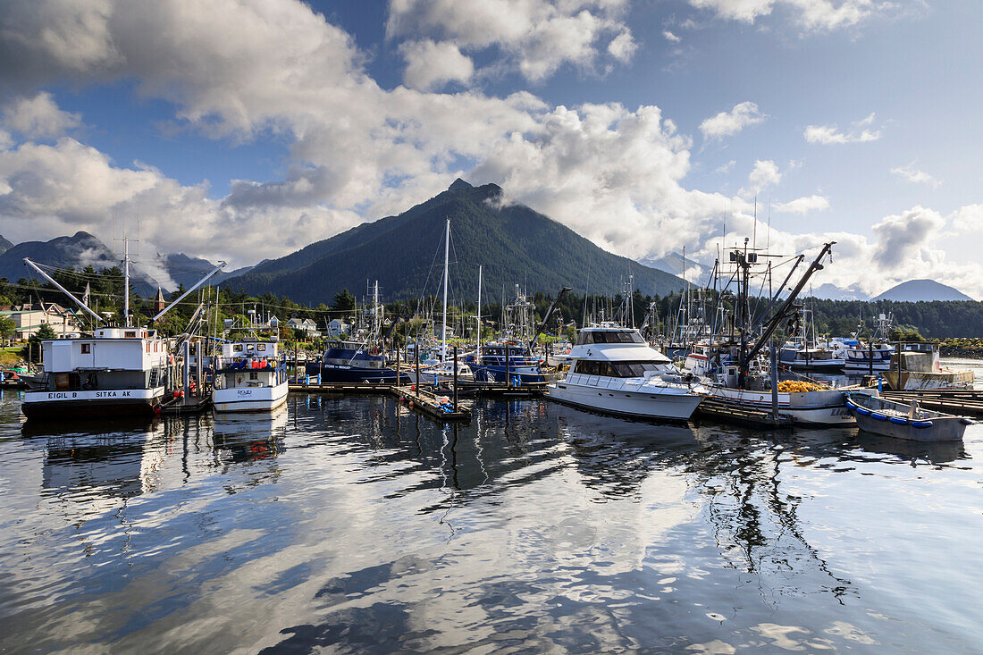 Fishing boats, harbour, beautiful mountains, clearing mists, Sitka, Baranof Island, Northern Panhandle, Southeast Alaska, United States of America, North America