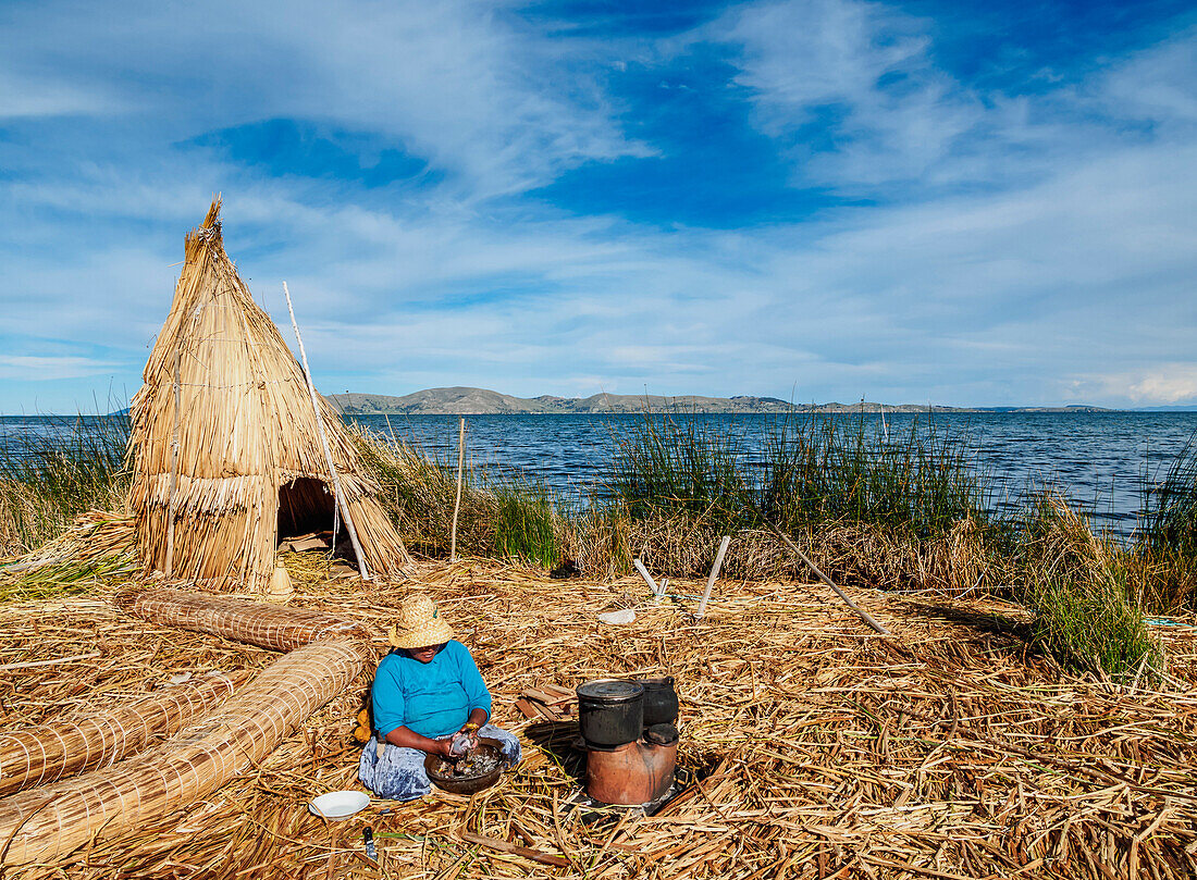 Native Uro Lady cooking, Uros Floating … – License image – 71205055 ...