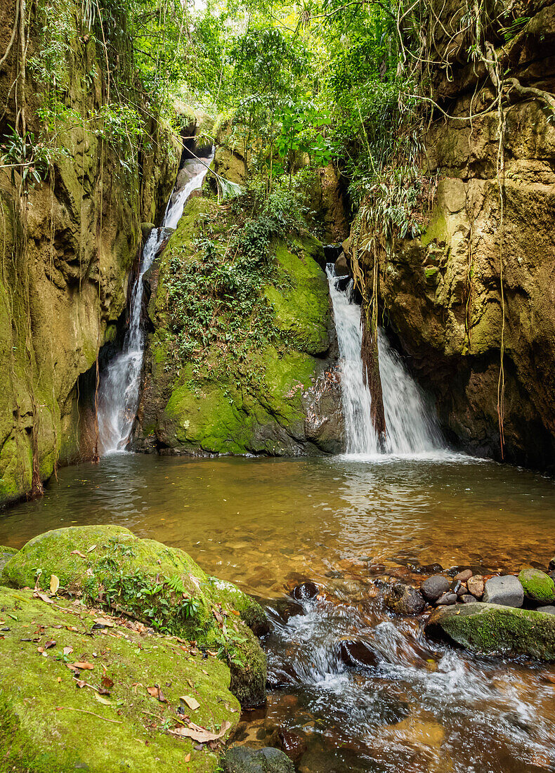 Cachoeira Indiana Jones, waterfall in Boa Esperanca de Cima, Nova Friburgo Municipality, State of Rio de Janeiro, Brazil, South America