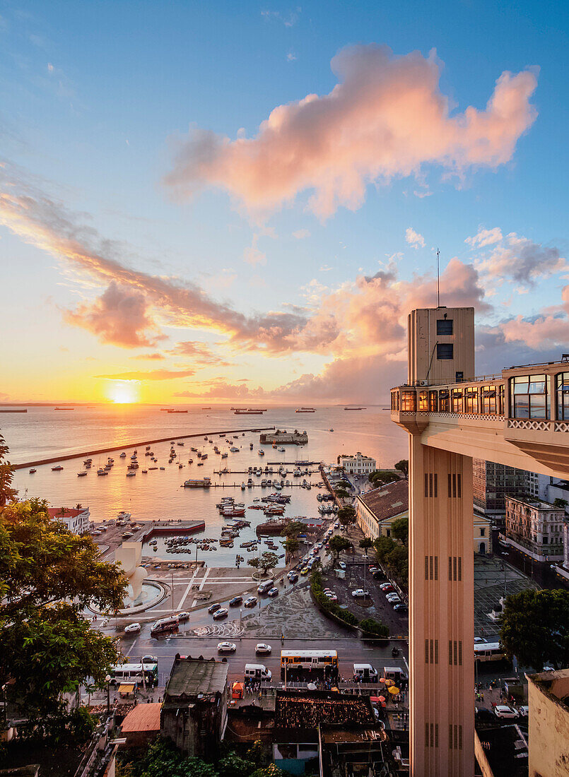 Lacerda Elevator at sunset, Salvador, State of Bahia, Brazil, South America