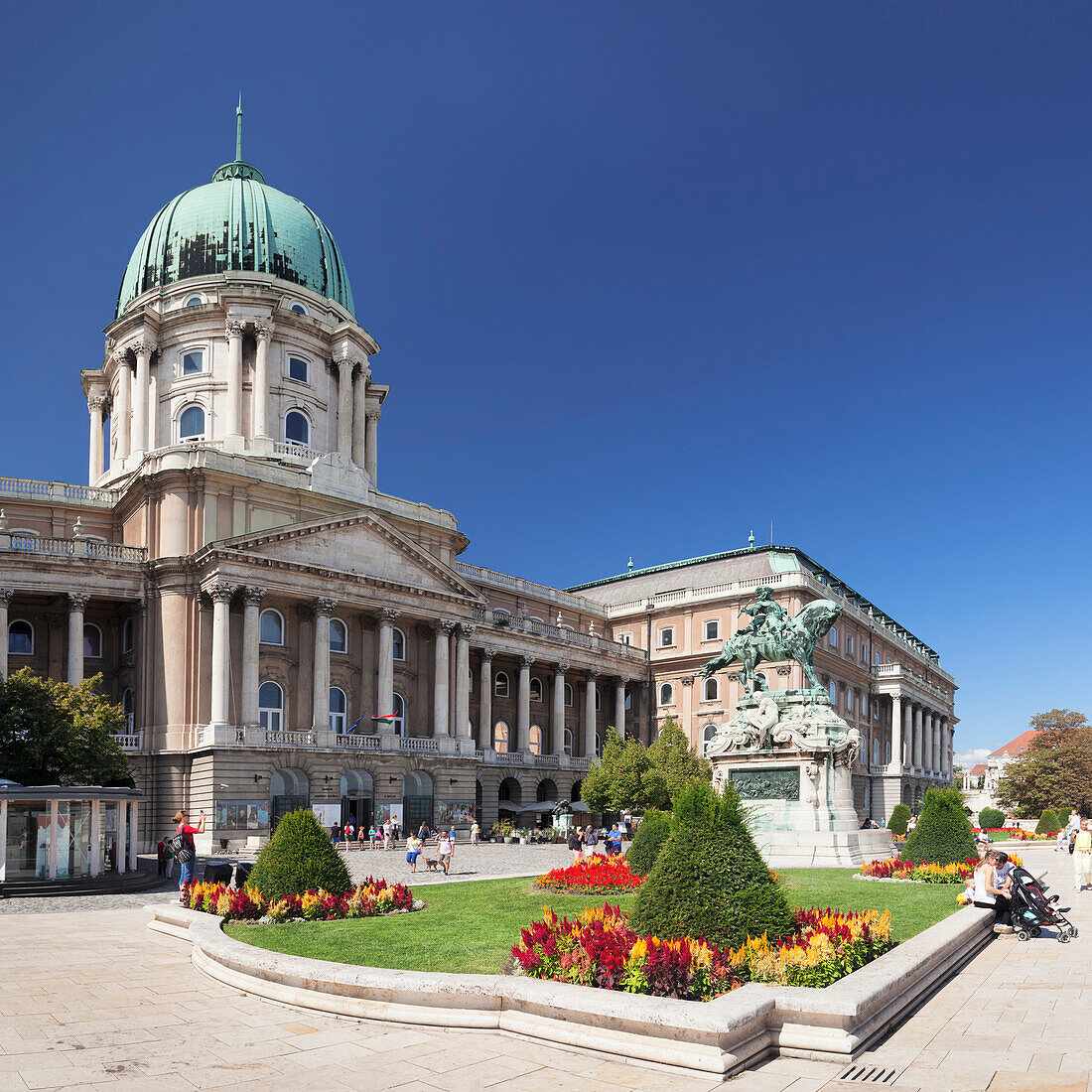 The Royal Palace, Buda Castle, UNESCO World Heritage Site, Budapest, Hungary, Europe