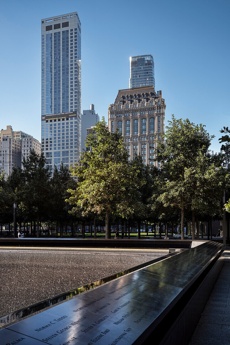 Fundament der eingestürzten Bürotürme des World Trade Centers, WTC Gedenkstätte, Manhattan, New York City, Vereinigte Staaten von Amerika, USA, Nordamerika