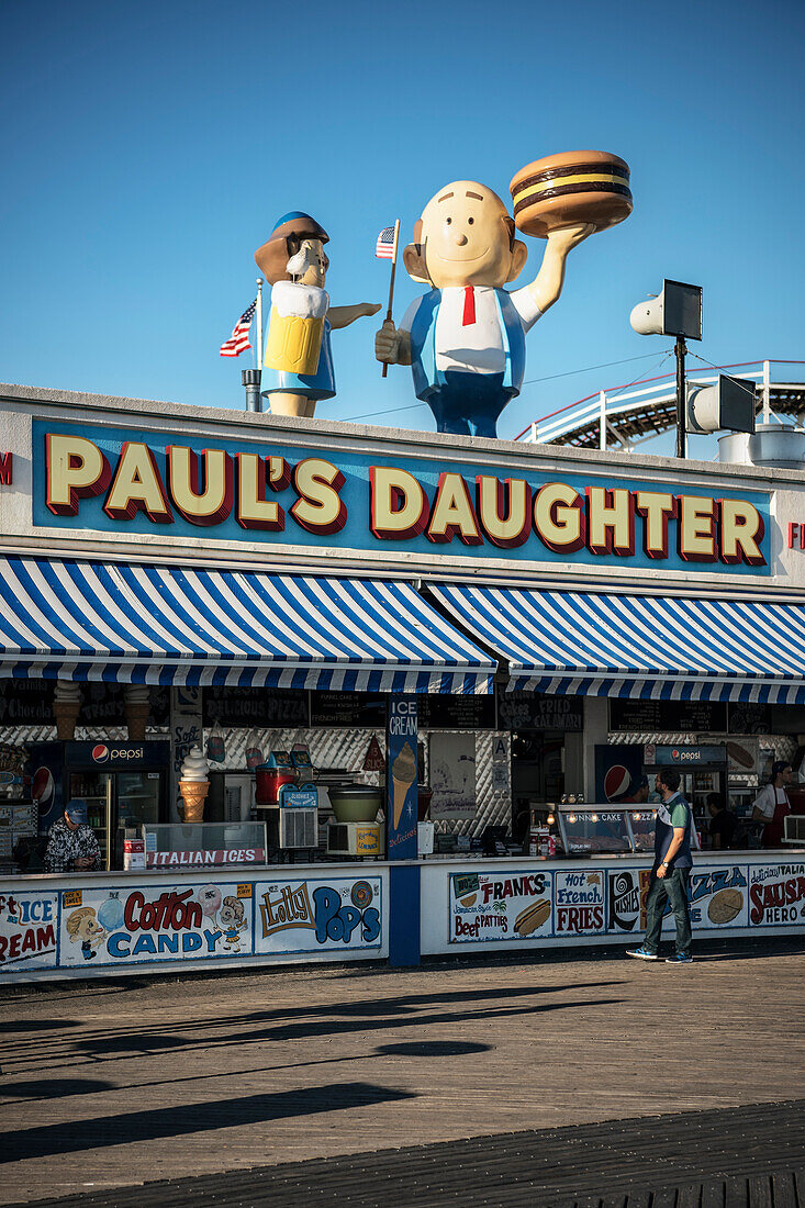 Paul’s Daughter at Coney Island, Brooklyn, NYC, New York City, United States of America, USA, North America