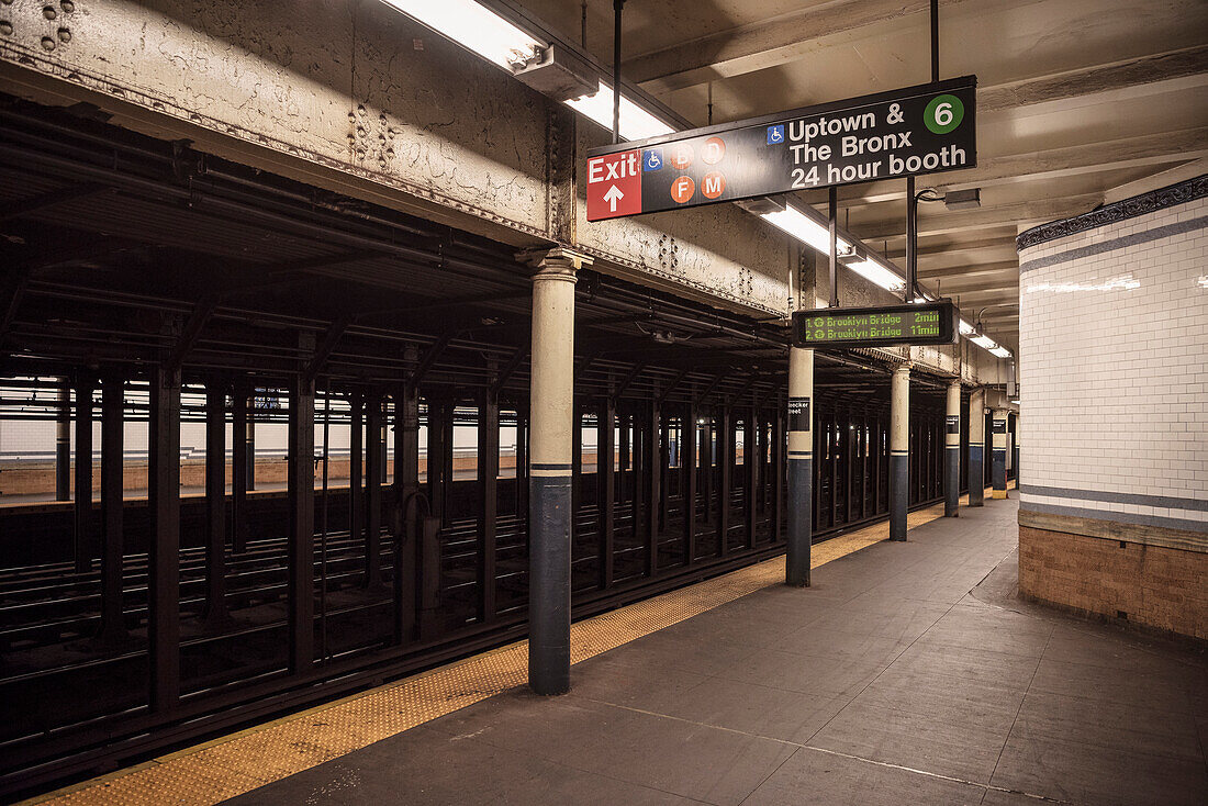 NY U-Bahn, Manhattan, New York City, Vereinigte Staaten von Amerika, USA, Nordamerika