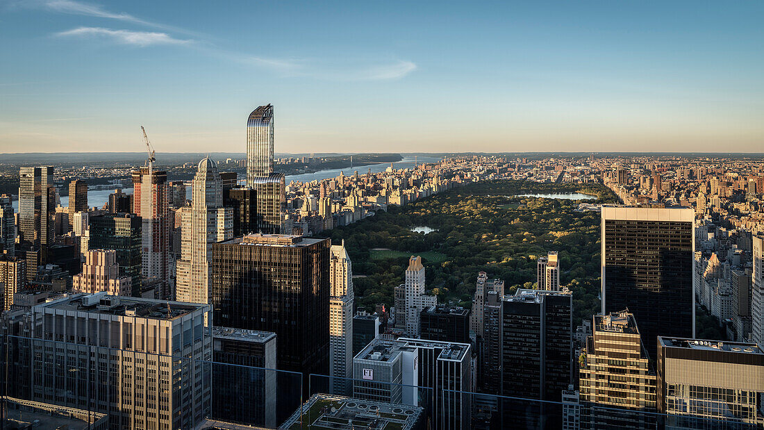 Top of the Rock Ausblick zum Central Park, Rockefeller Center, Manhattan, New York City, Vereinigte Staaten von Amerika, USA, Nordamerika