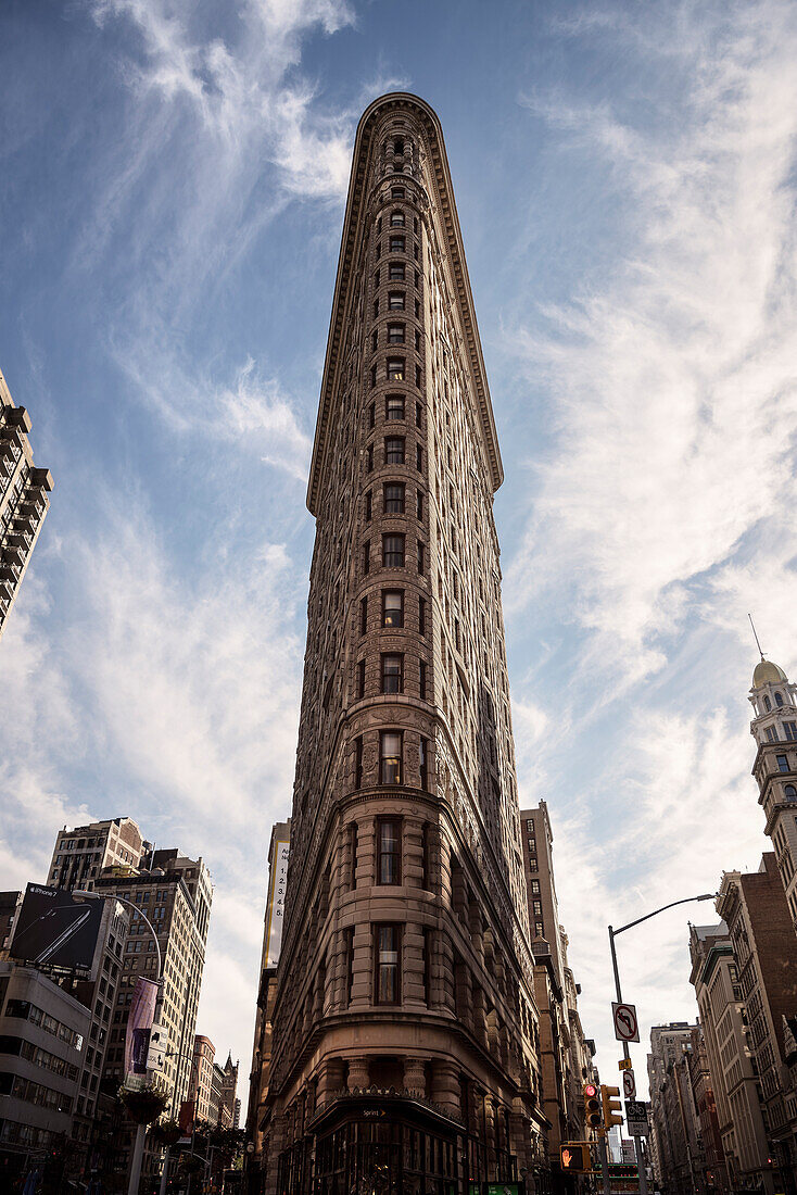 das berühmte Flatiron Building in Form eines Bügeleisens, 5th Avenue, Manhattan, New York City, Vereinigte Staaten von Amerika, USA, Nordamerika