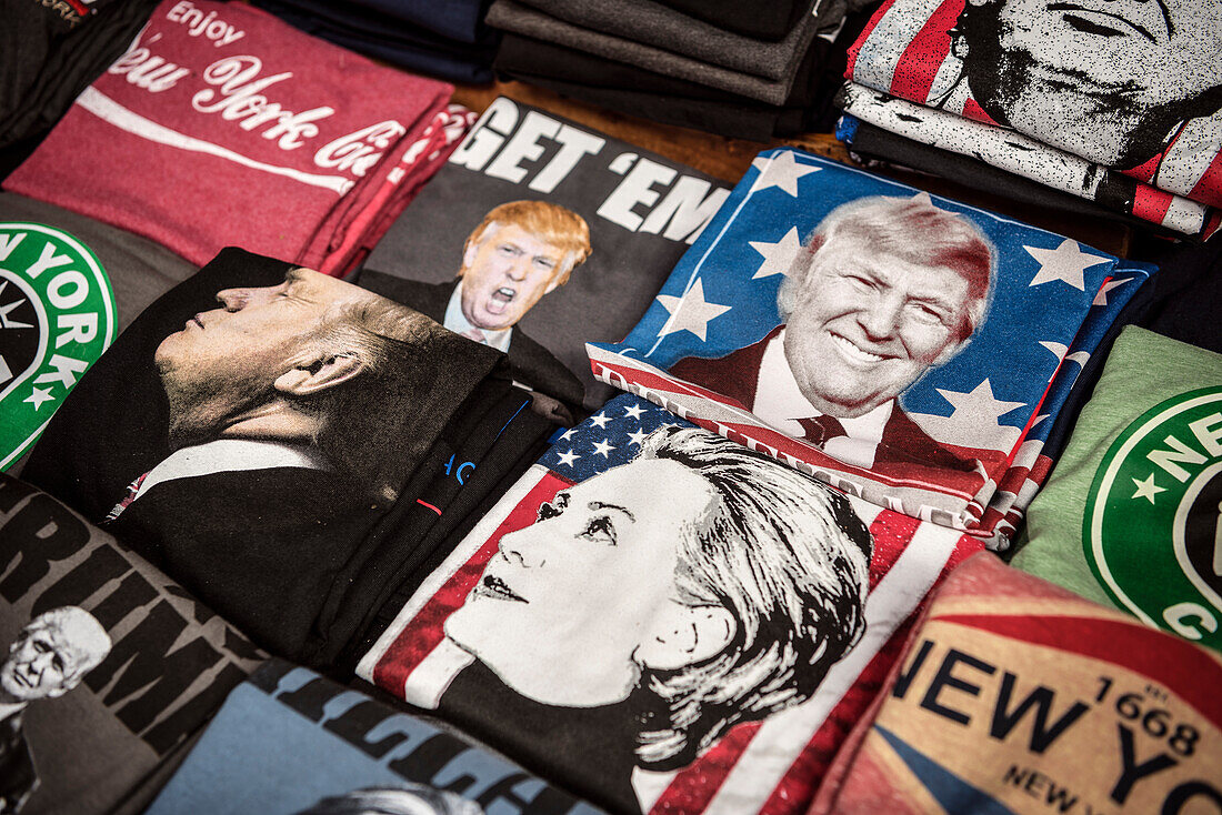 T-Shirts mit den beiden Präsidentschafts-Kanidaten Hillary Clinton und Donald Trump, Little Italy, Manhattan, New York City, Vereinigte Staaten von Amerika, USA, Nordamerika