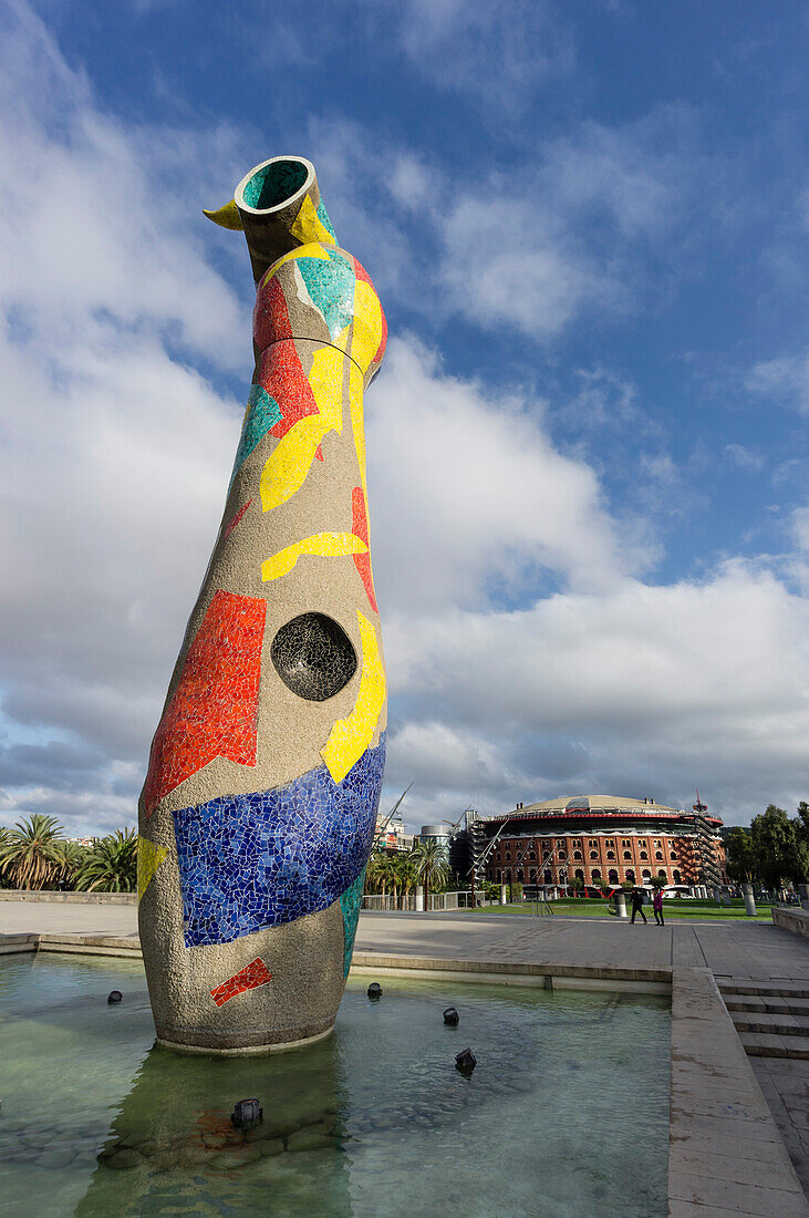 Miro Sculpture, Background  Las Arens Shopping Mall, Barcelona