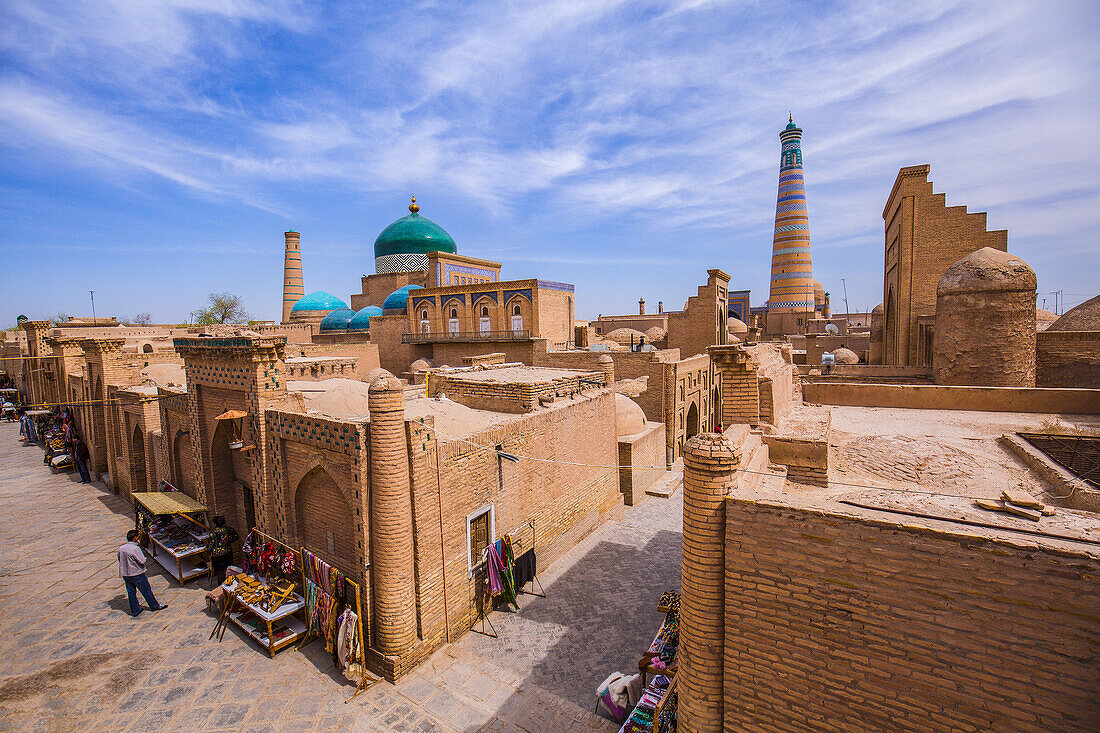 View on Pachlawan Machmud tomb and Islam Hodscha minaret, Khiva, Uzbekistan, Asia