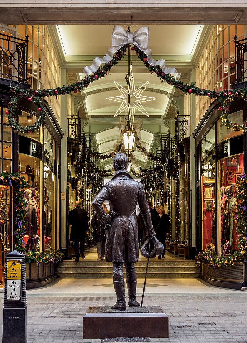 Beau Brummell Monument and Piccadilly Arcade, London, England, United Kingdom, Europe