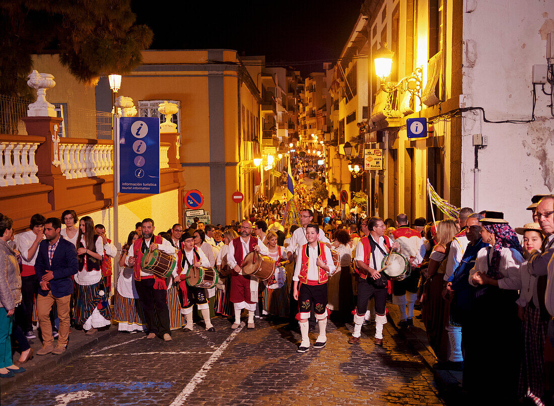 Parade at night, Baile de Magos, traditional street party, Icod de los Vinos, Tenerife Island, Canary Islands, Spain, Europe