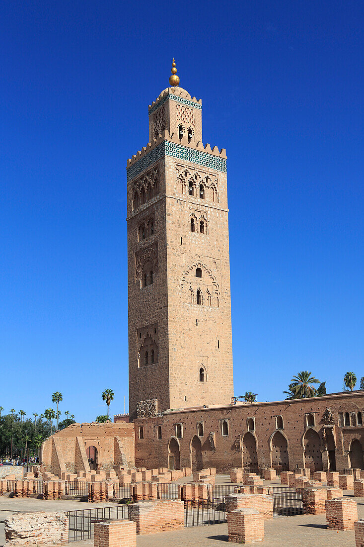 Minaret of the Koutoubia Mosque, 12th century, Marrakesh (Marrakech), Morocco, North Africa, Africa