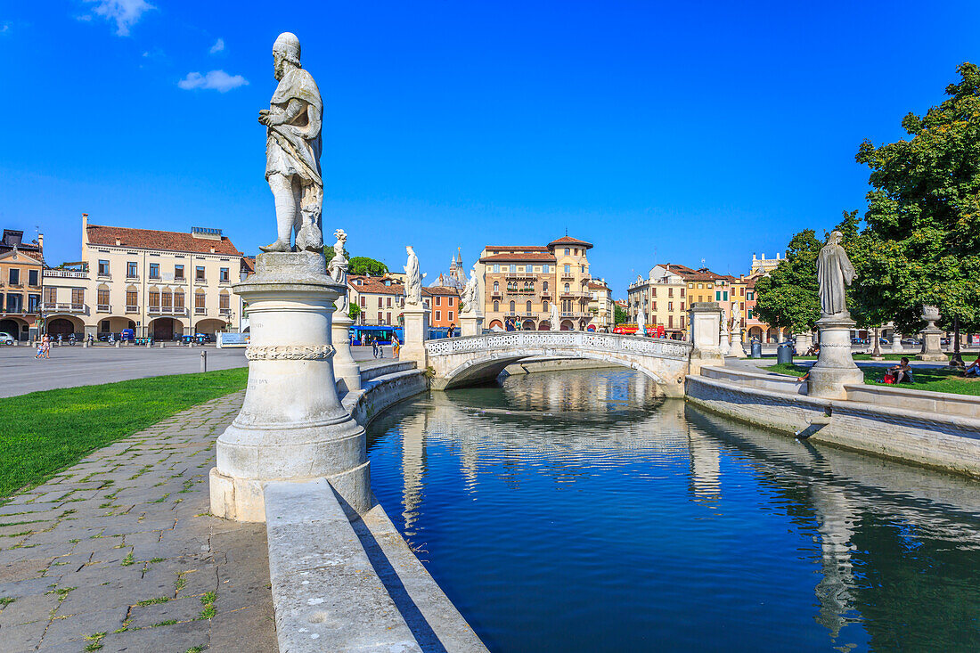 View of statues in Prato della Valle and Saint Anthony of Padua Basilica, Padua, Veneto, Italy, Europe