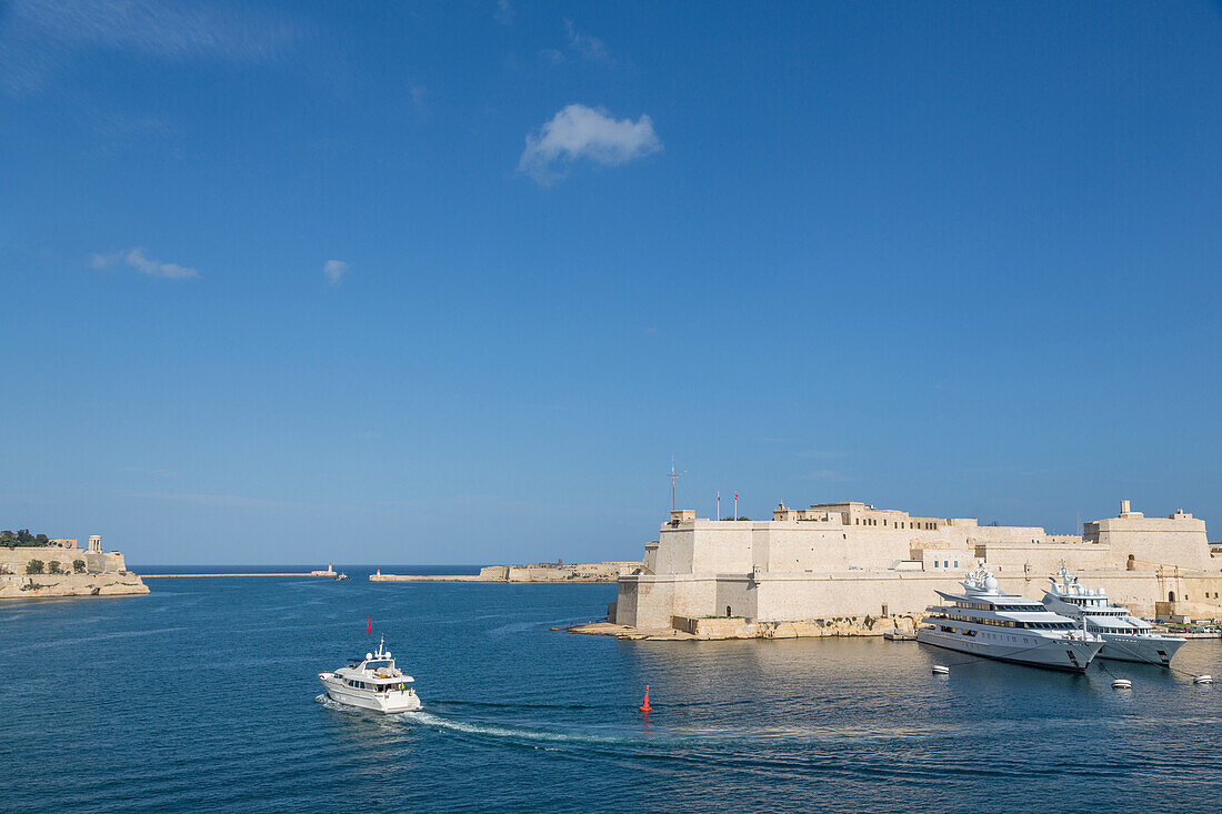 Fort Sant' Angelu, Birgu and the Grand Harbour in Valletta, UNESCO World Heritage Site and European Capital of Culture 2018, Valletta, Malta, Mediterranean, Europe