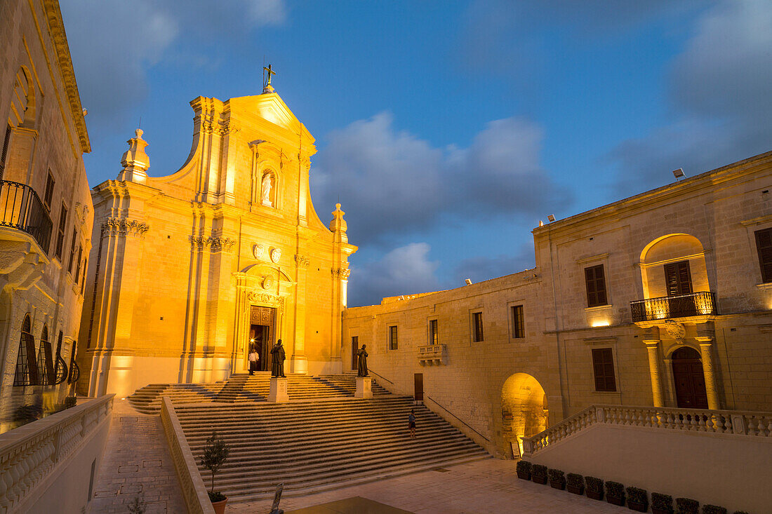 The Catedral de Rabat at night in the ancient citadel of Victoria (Rabat) in the heart of Gozo, Malta, Mediterranean, Europe