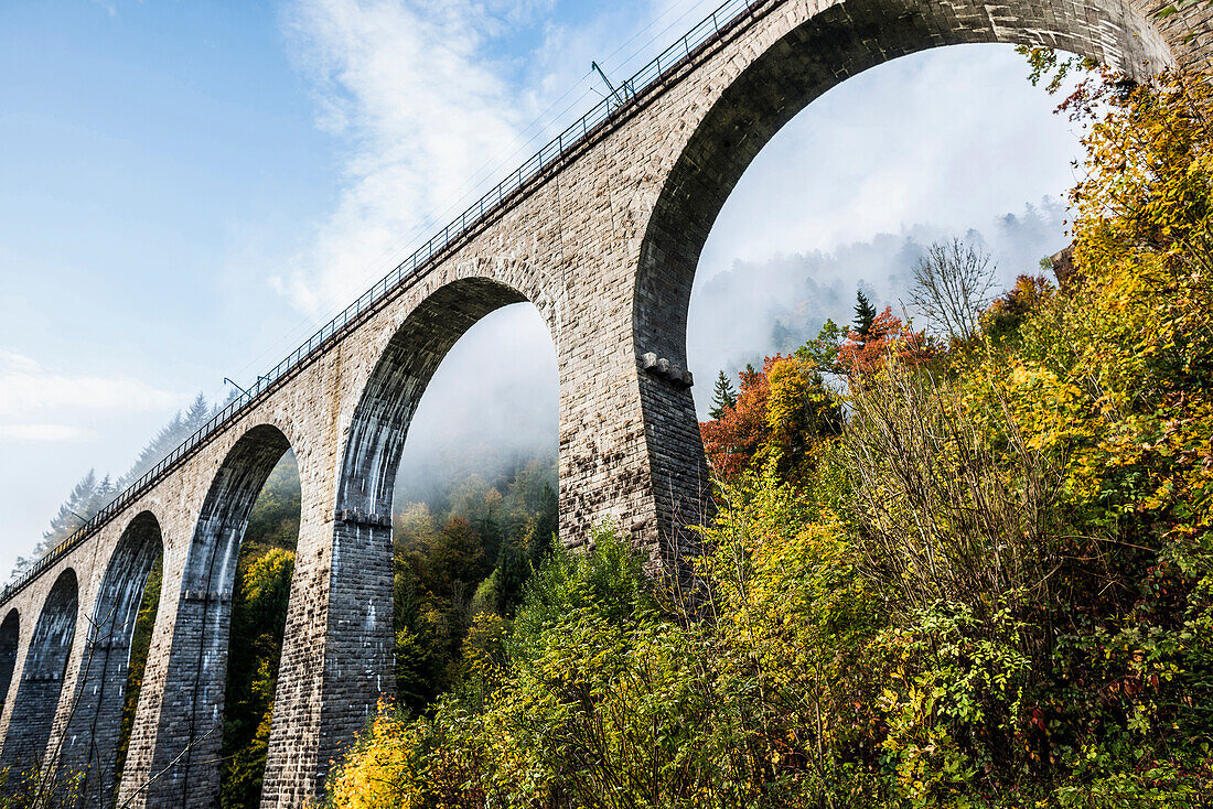 Railway bridge in the Ravenna gorge, Höllental in autumn, near Freiburg im Breisgau, Black Forest, Baden-Württemberg, Germany