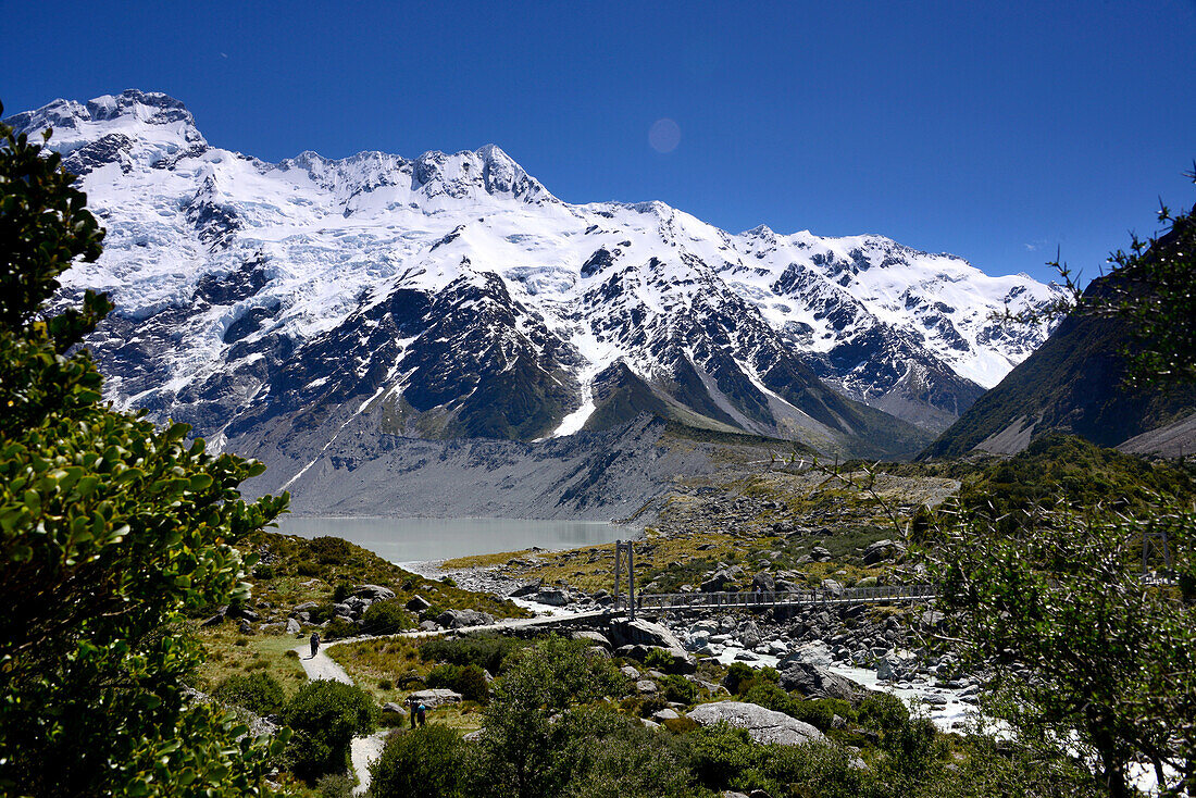 Hiken im Hooker Valley, Mount Cook National Park, Südinsel, Neuseeland