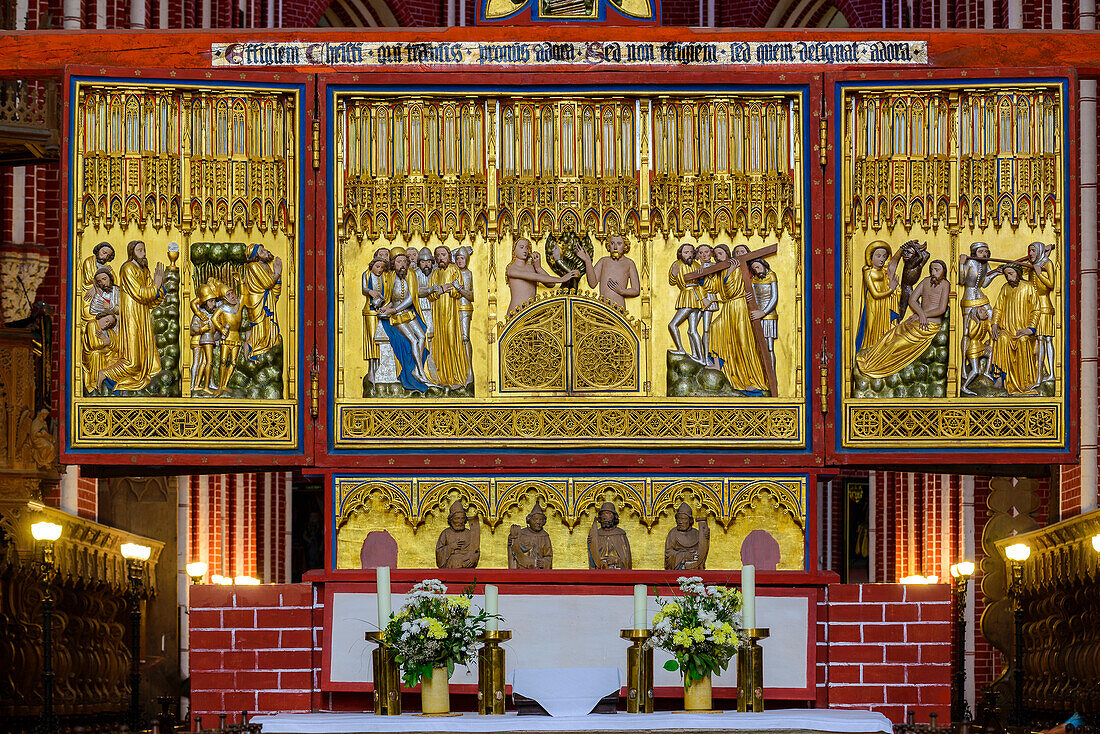 Goldener Altar im Münster Bad Doberan, Ostseeküste, Mecklenburg-Vorpommern, Deutschland
