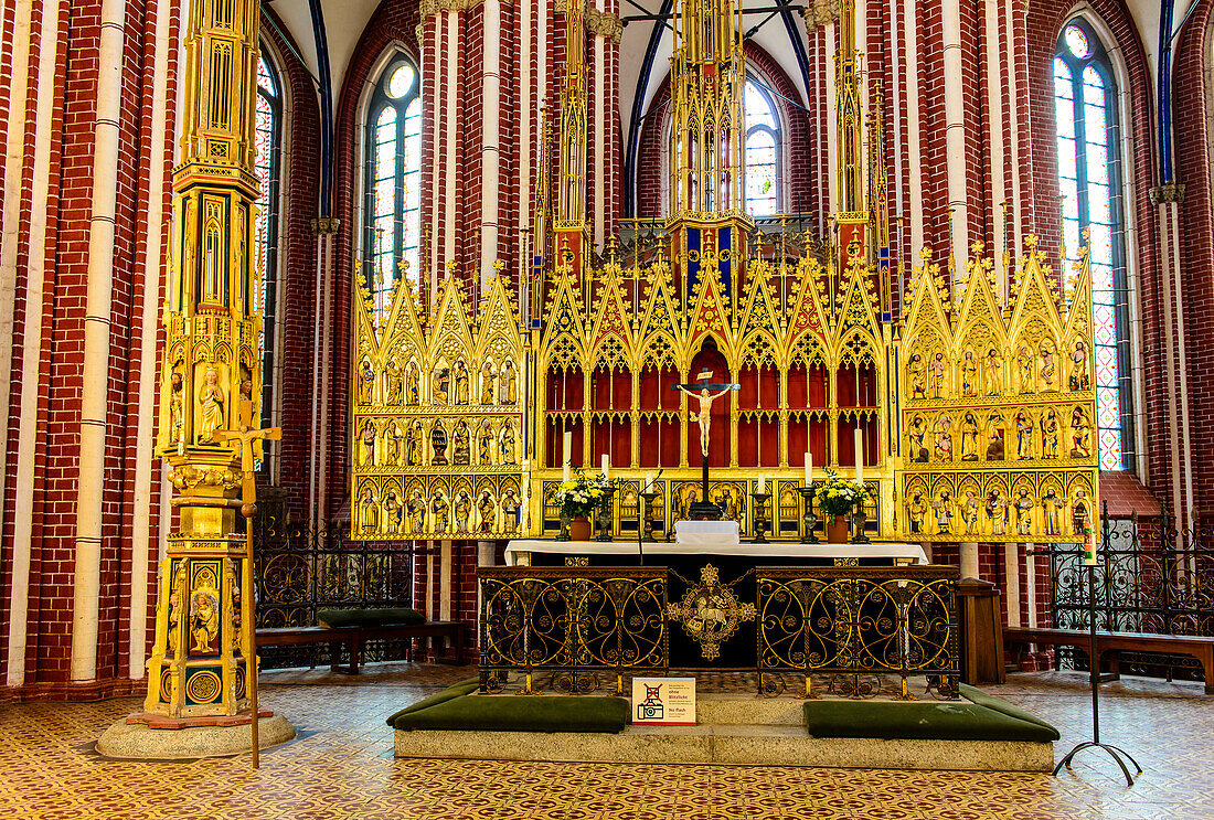 Golden Altar in Münster Bad Doberan, Baltic Sea Coast, Mecklenburg-Vorpommern, Germany