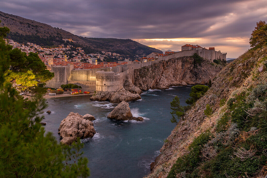 View at dawnfrom the Lovrijenac Fortress over the walled old town of Dubrovnik, UNESCO World Heritage Site, Croatia, Europe